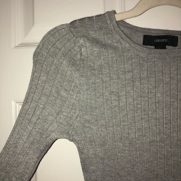 F21 gray knit bell-sleeve sweater - Picture 3 of 7